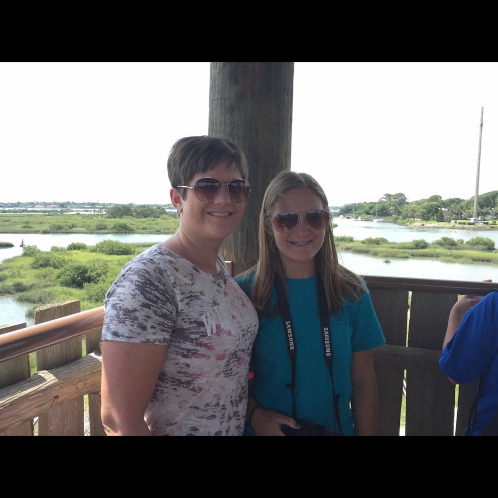 Meet your Posher, Lisa